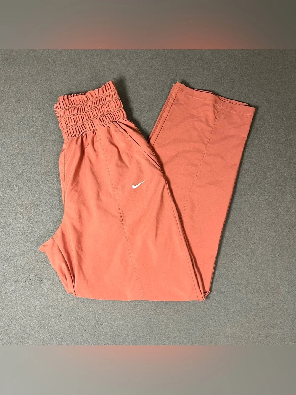 Nike One Dri-FIT women’s High-Waisted Pants, Canyon Pink Size Small